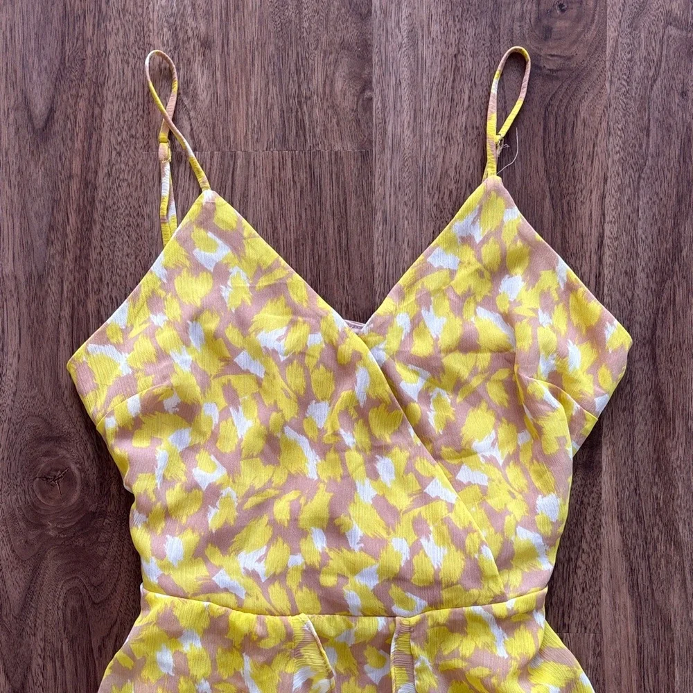 ALL IN FAVOR Yellow Floral Spaghetti Strap Dress Medium - Picture 3 of 5